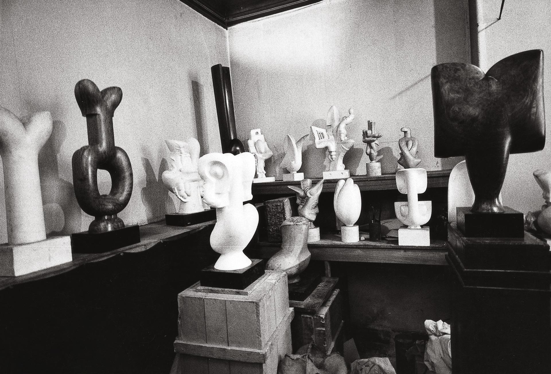 Sculptures de Jean Chauvin au Centre Pompidou et atelier du sculpteur à Malakoff